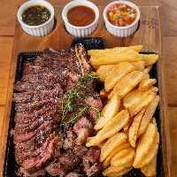 Short rib com fritas.