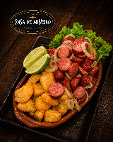 1/2 Linguiça Com Mandioca Frita