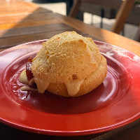 Pão de queijo Romeu e Julieta