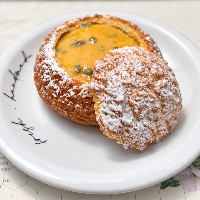 Choux cream Passion