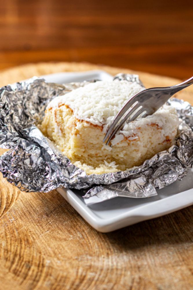 Bolo de Côco Gelado