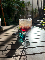 Amarena Spritz