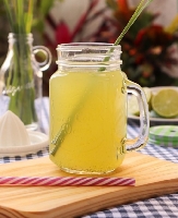 LIMONADA COM CAPIM SANTO