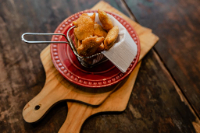 Pastel de Angu Carne Seca  com Requeijão