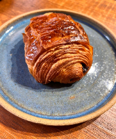 PAIN AU CHOCOLAT