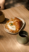 CROISSANT RECHEADO COM OVO