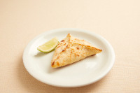 ESFIHA DE QUEIJO COM CEBOLA