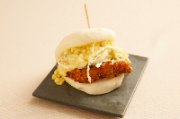 Bun Tonkatsu
