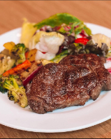 Chuck Steak 200g +  dois Acompanhamentos