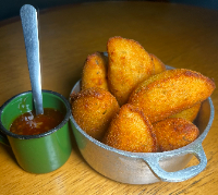 Bolinho de Aipim com Carne Seca