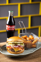 1 Green Point +1 Nuggets Crocantes+ 1 Refrigerante