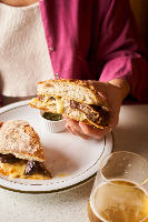 Sanduíche de Carne Assada