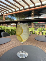 Limoncello Spritz