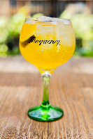 Tanqueray Tropical