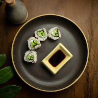 Brócolis ninja com creme de castanha-de-caju (2 unidades)