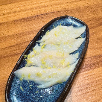 Carpaccios de Peixe Branco - Porção com 3 lâminas