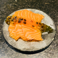 Carpaccio de Salmão maracujá - Porção com 3 lâminas