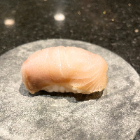 Niguiris de Peixe Branco a lá carte