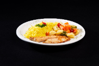 FILÉ TILAPIA COM ARROZ AÇAFRÃO