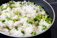 ARROZ COM BRÓCOLIS E ALHO