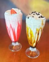 MILKSHAKE NA TAÇA