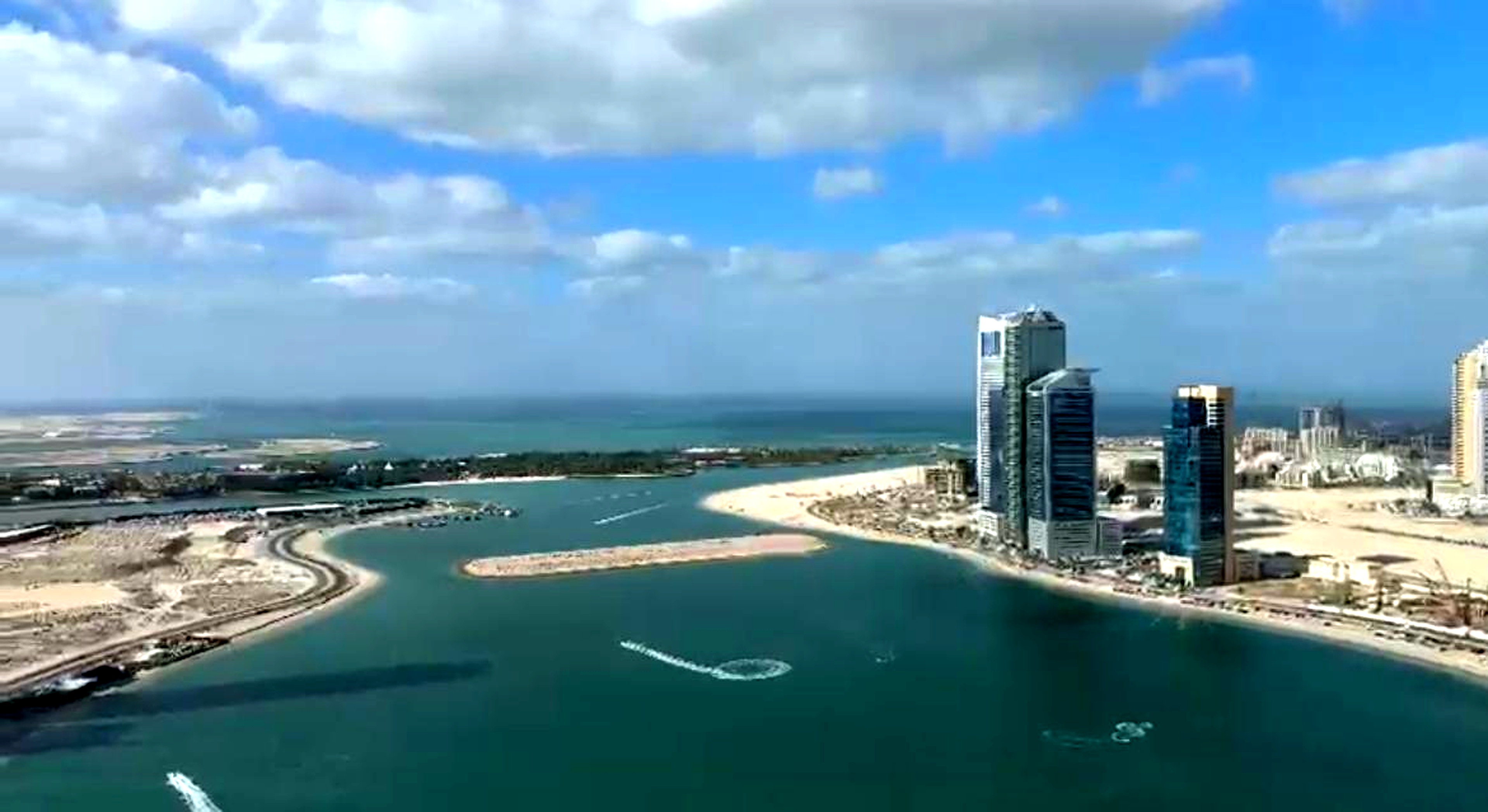 Prime Location on the Al Mamzar Lagoon