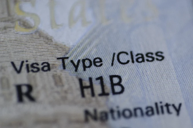 US Chamber of Commerce May Sue Trump Over $100,000 H-1B Visa Fee: How It Affects Indian Students