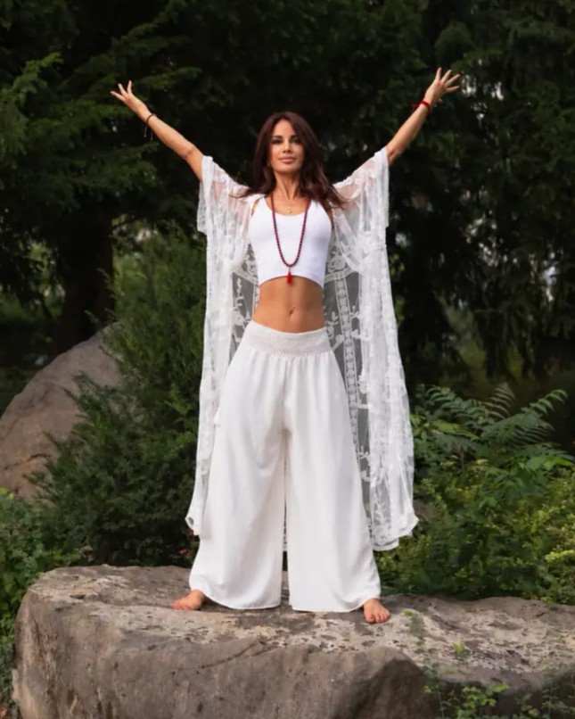Eniko The Yogi