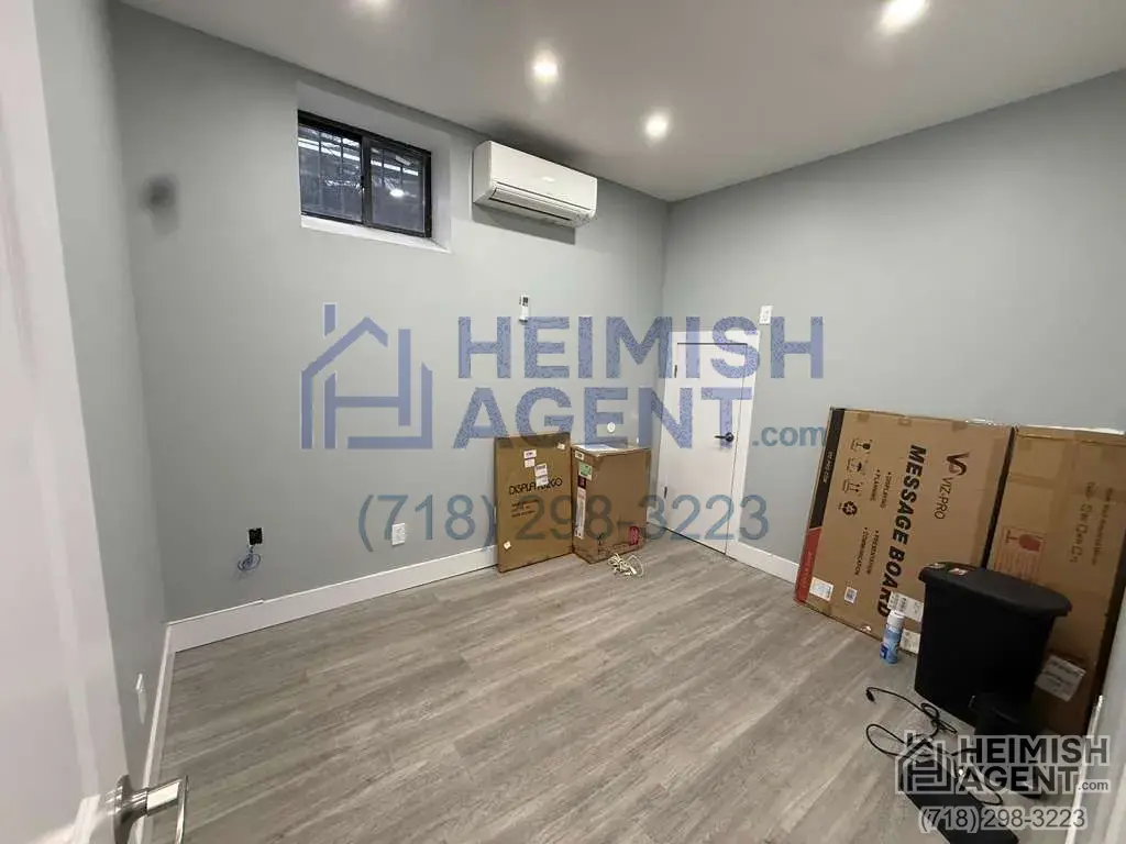 Office For Rent (photo 8 of 8)