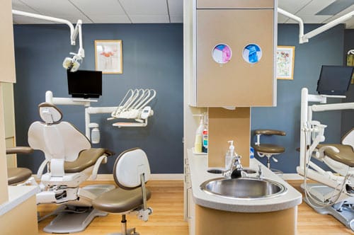 work station of dental clinic Calgary NE