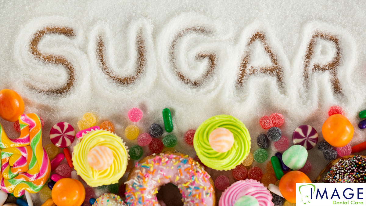 The word sugar written in sugar.