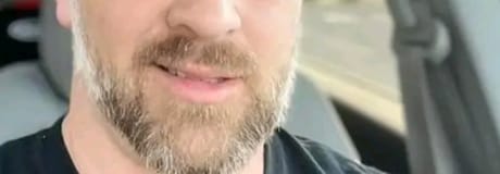 Hẹn hò online - Hình cover của Justin310