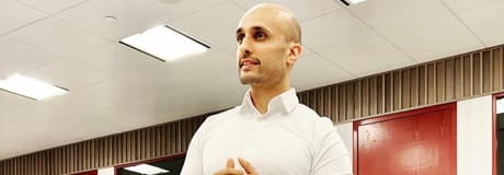 Hẹn hò online - Hình cover của Anthony