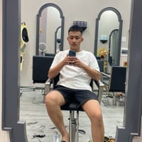 Avatar of user - Quang