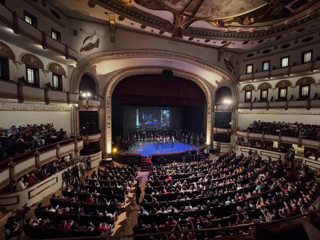 Teatro de la Ciudad Esperanza Iris
