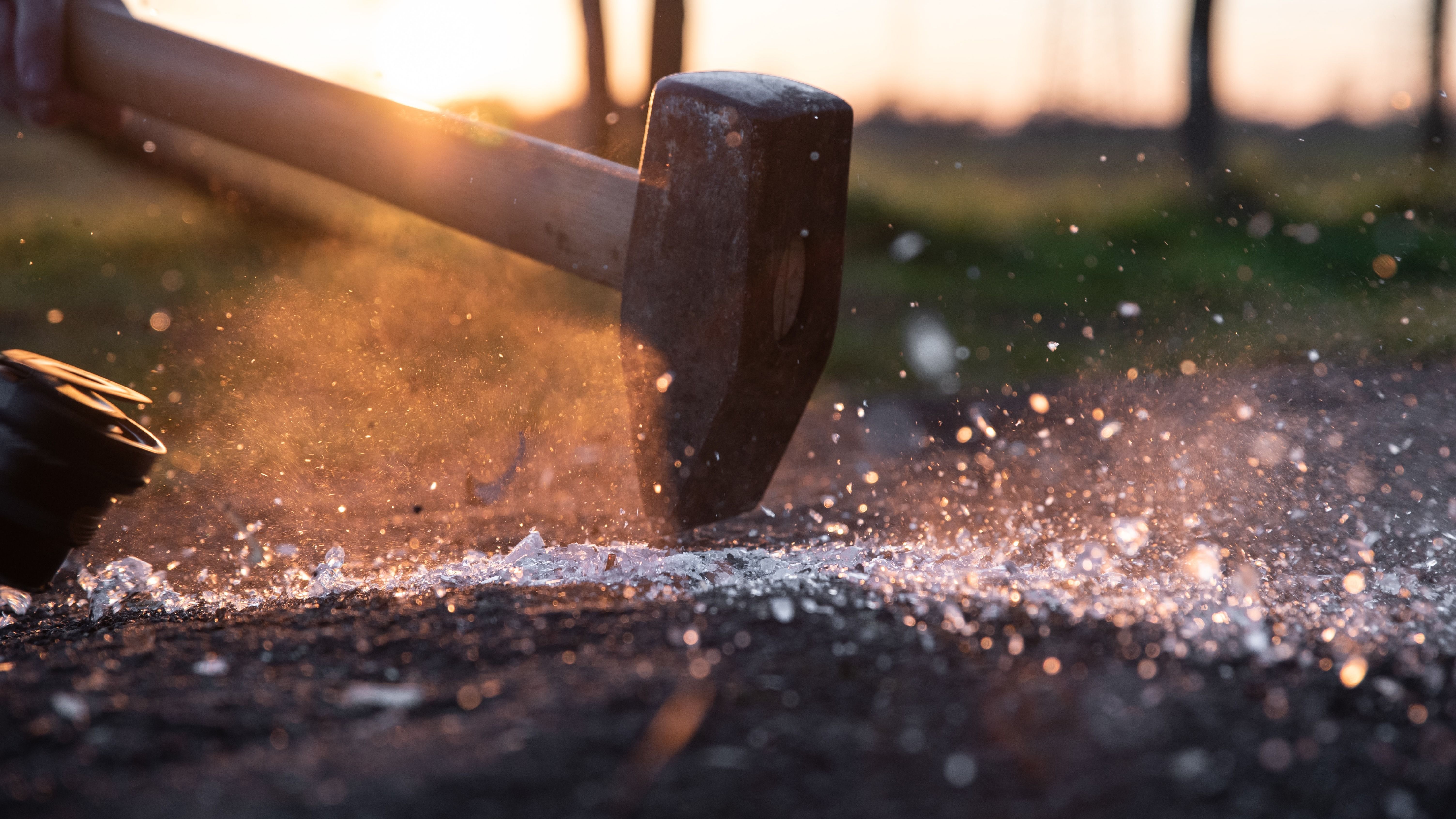 Beat the Curse of Knowledge by Explaining "Why"