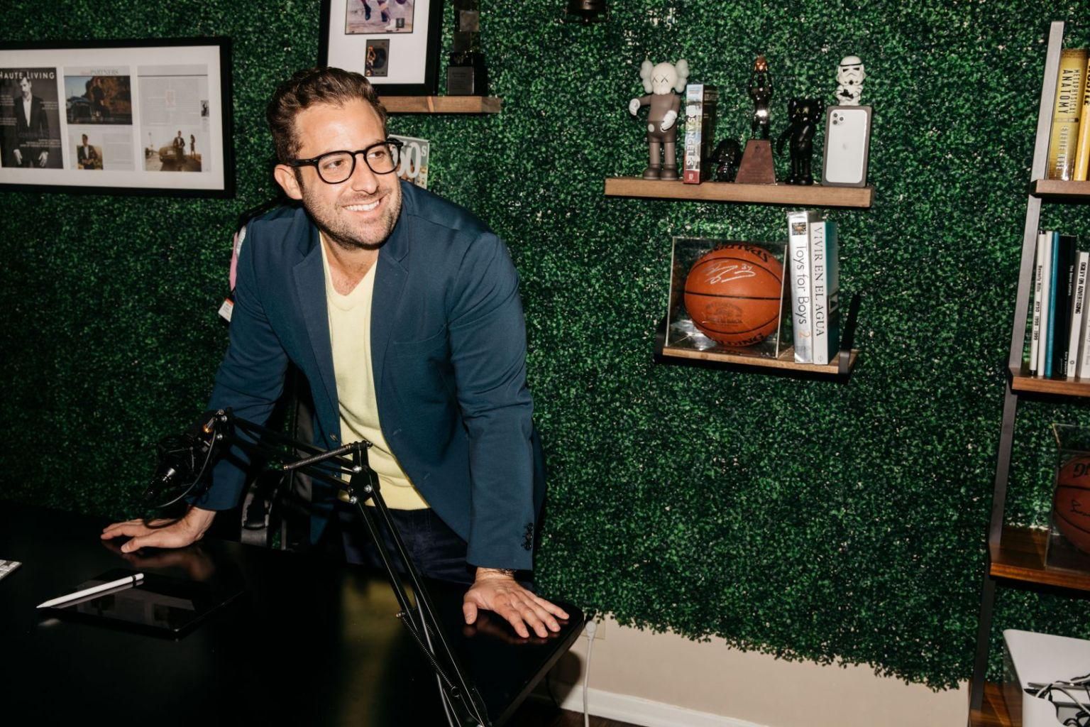 /how-a-changing-world-turned-an-agency-leader-into-an-executive-coach-081v3z1g feature image