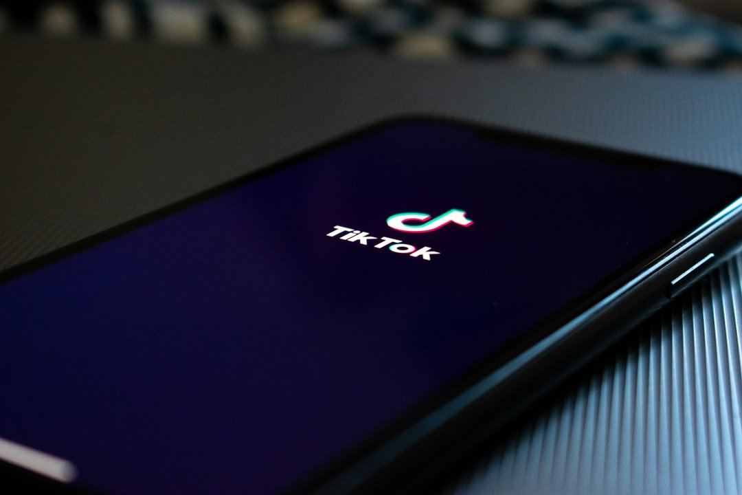 featured image - Basic Tips : Learning About TikTok 