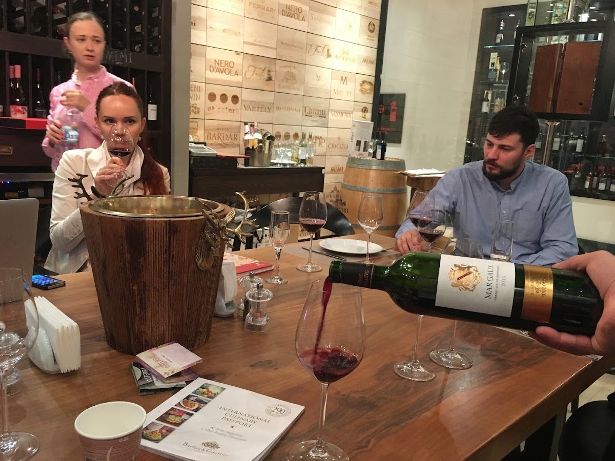 Taste of Blu Wine House photo 3