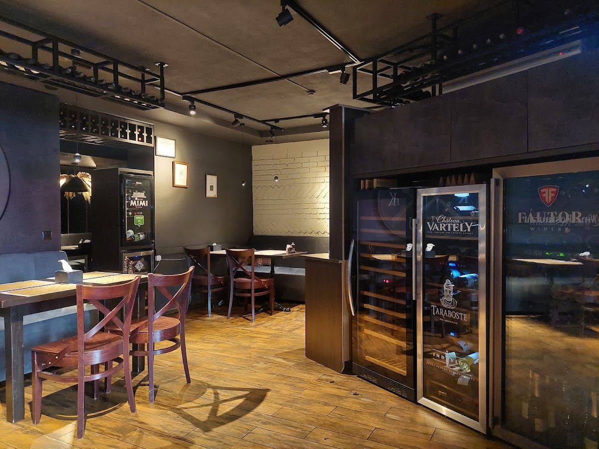 Kiku Steak & Wine