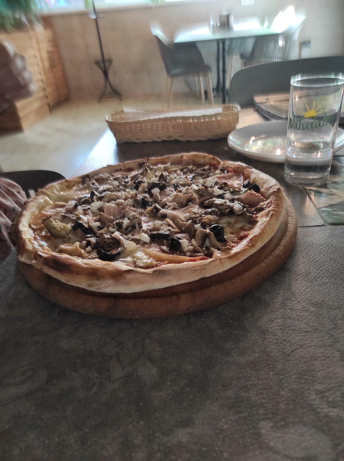 Pizza al forno photo 4
