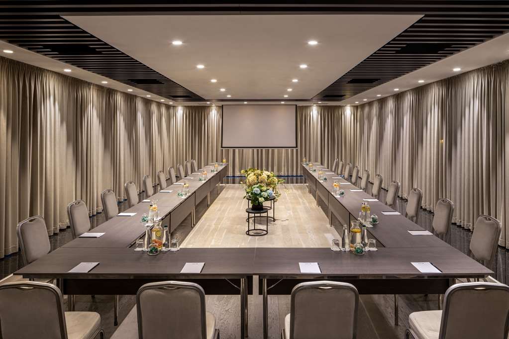 Radisson Blu Leogrand Hotel, Chisinau photo 4