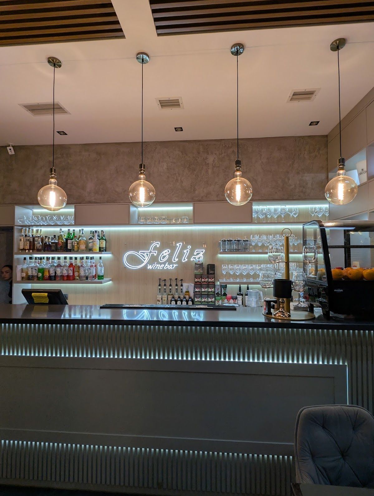 Feliz Wine Bar photo 3