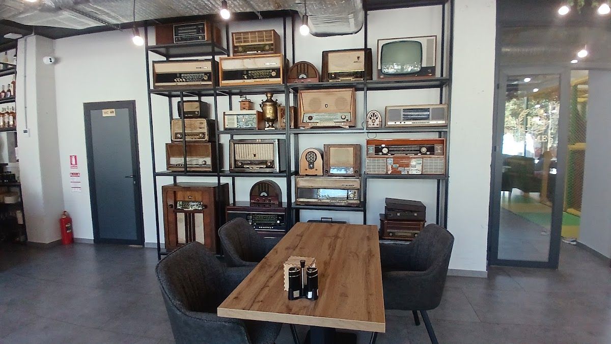 Hermes photo 3