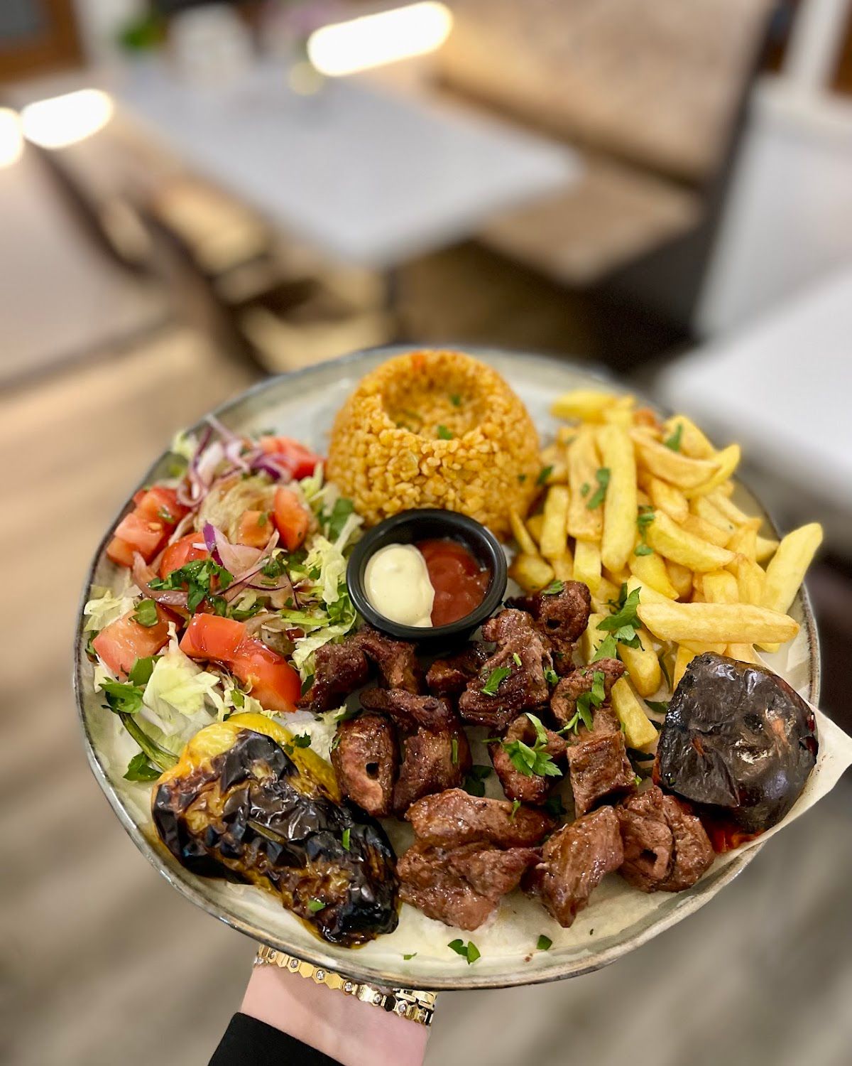 Zeras Restaurant photo 2