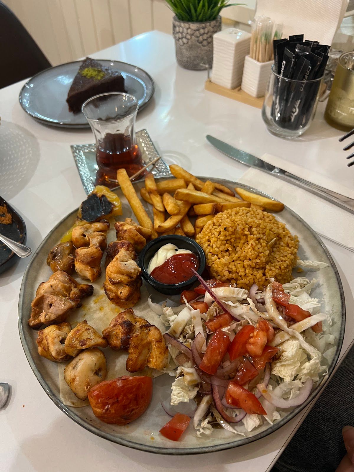 Zeras Restaurant photo 3