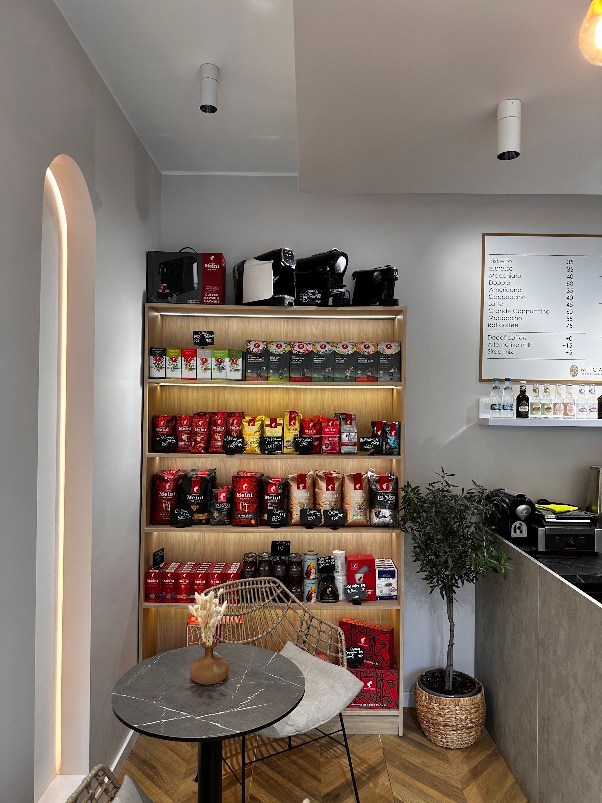 MI CAFE photo 4