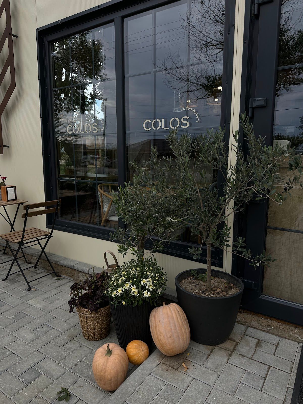 Colos Cafe Bakery photo 3