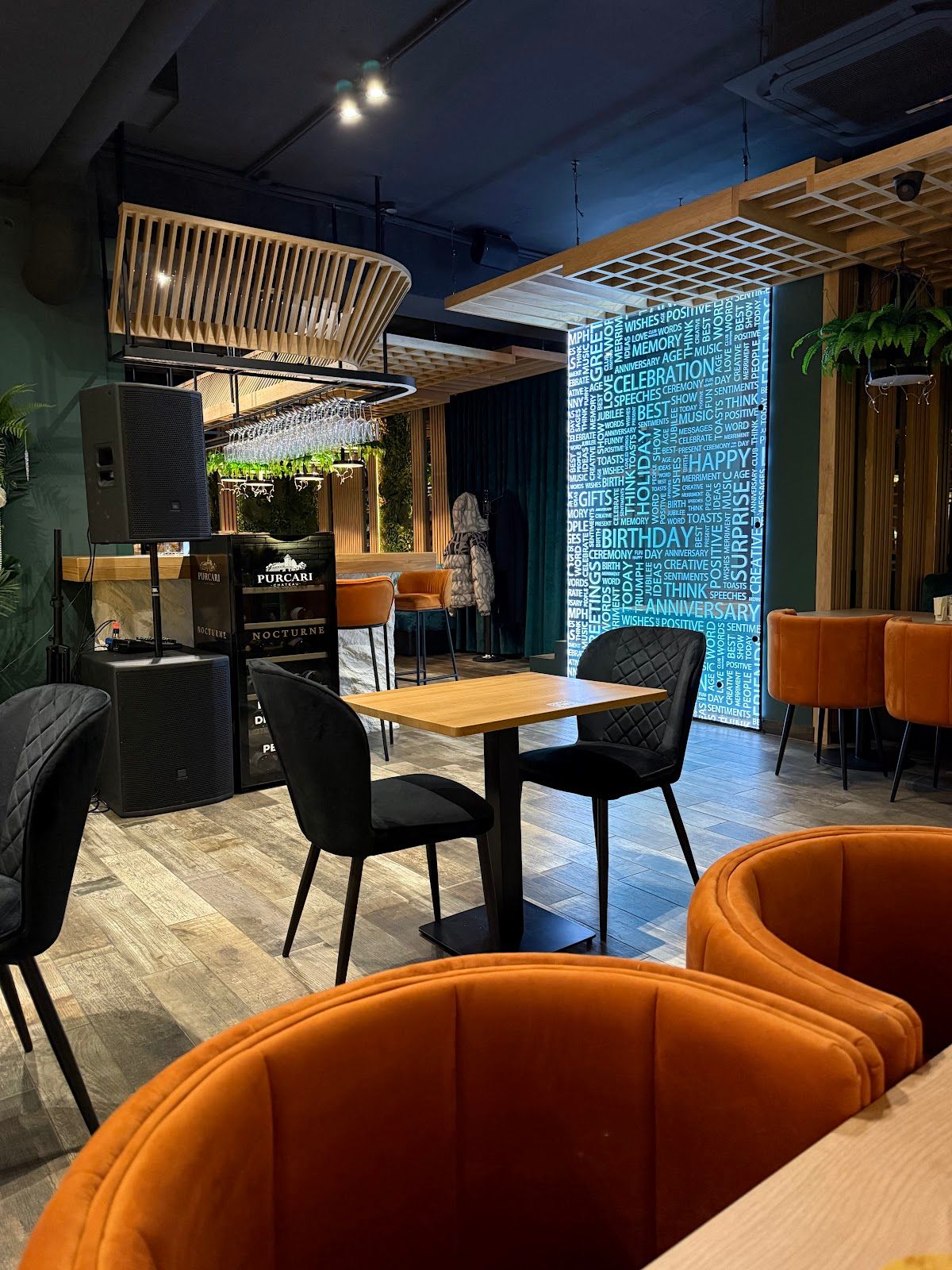 SipSip Bistro&Vinoteca