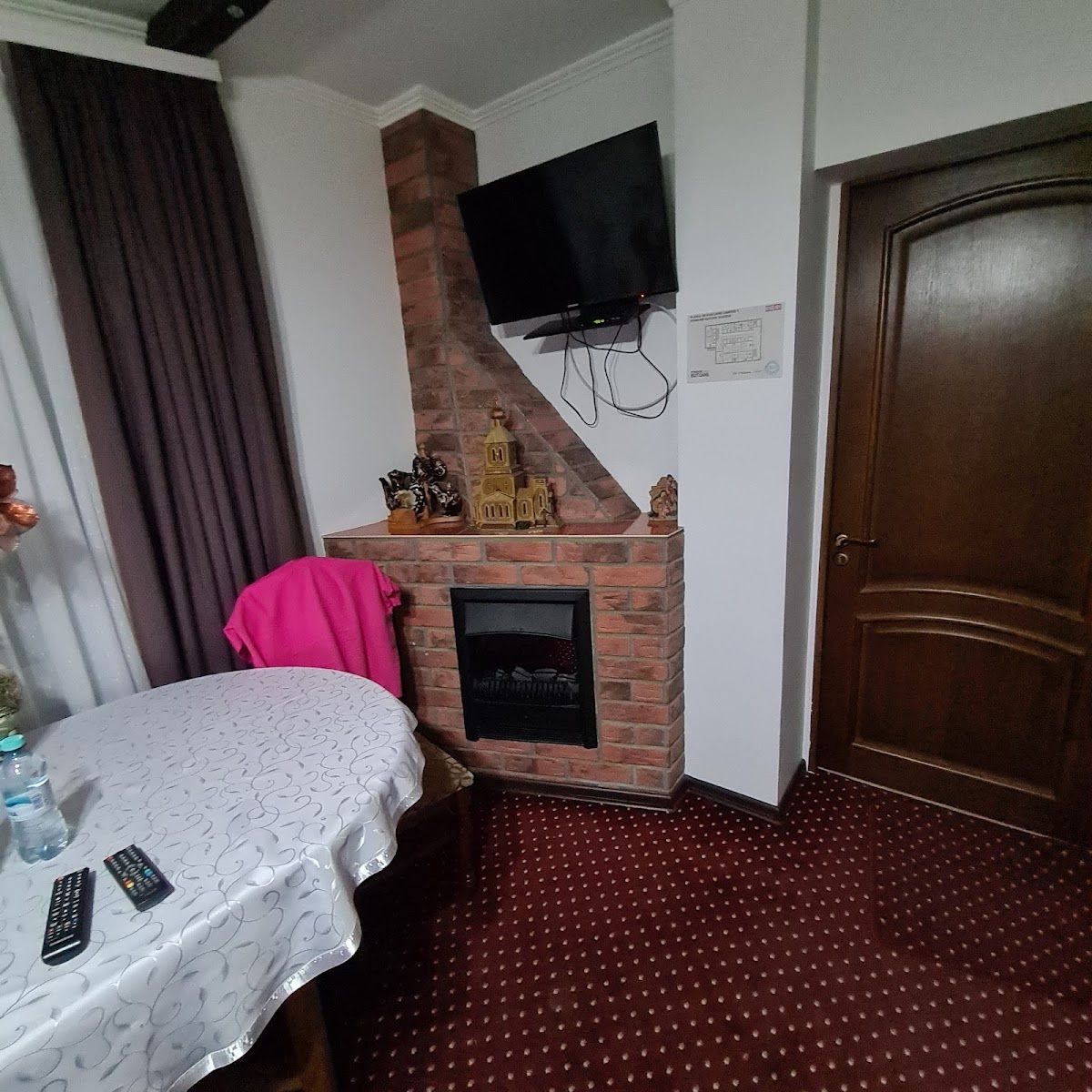 Hotel BUTOIAS photo 1